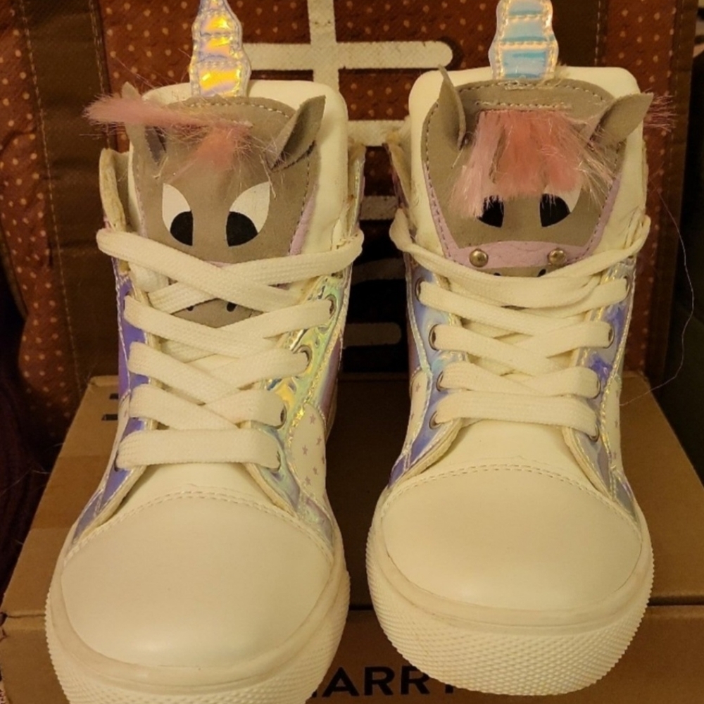 Unicorn Sneakers: Girls Size: 2
